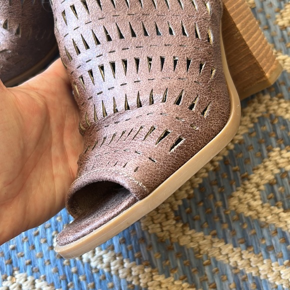 ❌DONATED❌ - Picture 5 of 5